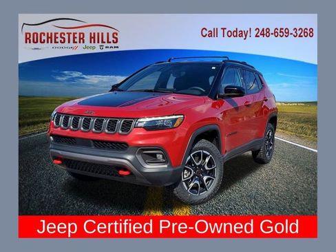 Certified 2025 Jeep Compass Trailhawk w/ Trailhawk Elite Group AWD/4WD image 1