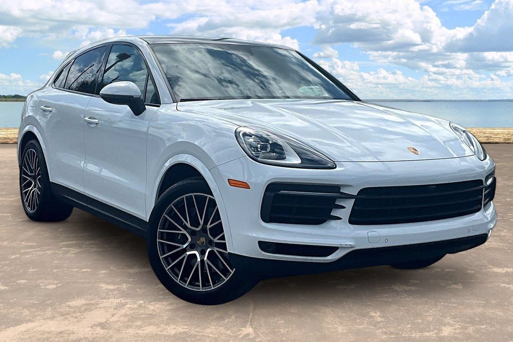 Used 2021 Porsche Cayenne Coupe AWD/4WD image 3