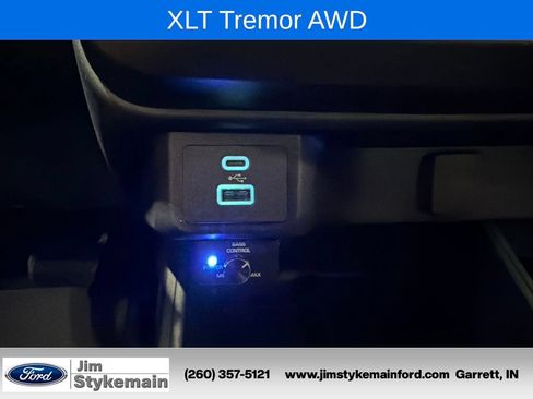 Used 2023 Ford Maverick Tremor w/ Tremor Off-Road Package AWD/4WD image 30