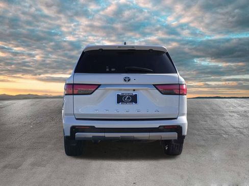 Used 2023 Toyota Sequoia Capstone image 7