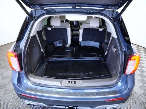 Certified 2021 Ford Explorer Platinum w/ Equipment Group 601A AWD/4WD image 8