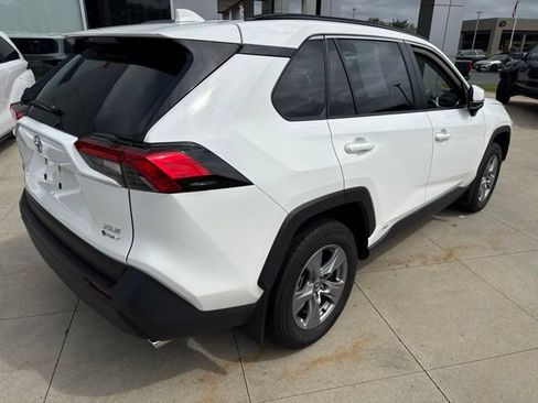 Used 2025 Toyota RAV4 XLE w/ Convenience Package AWD/4WD image 7