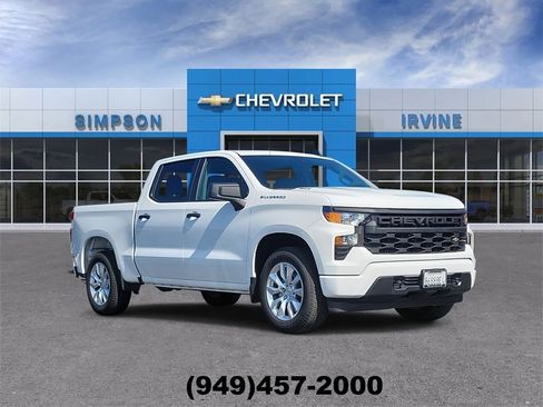 Used 2025 Chevrolet Silverado 1500 Custom image 1