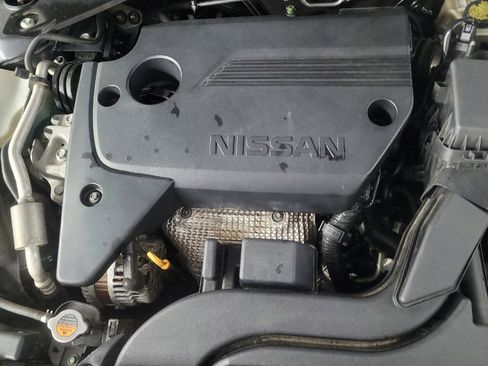 Used 2017 Nissan Altima 2.5 SR w/ Midnight Edition Package FWD image 30