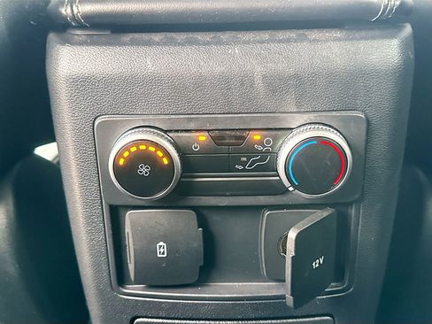 Used 2023 Ford Explorer XLT w/ Equipment Group 202A image 30