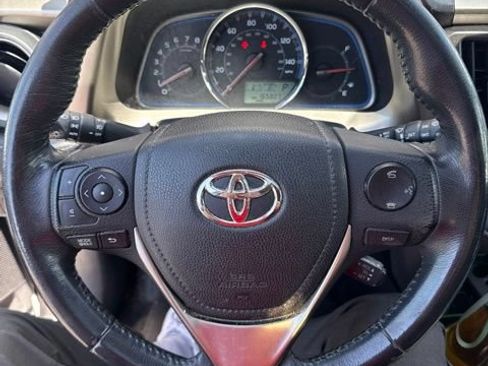 Used 2014 Toyota RAV4 Limited AWD/4WD image 4