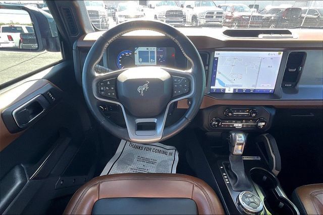 Used 2024 Ford Bronco Outer Banks AWD/4WD image 5
