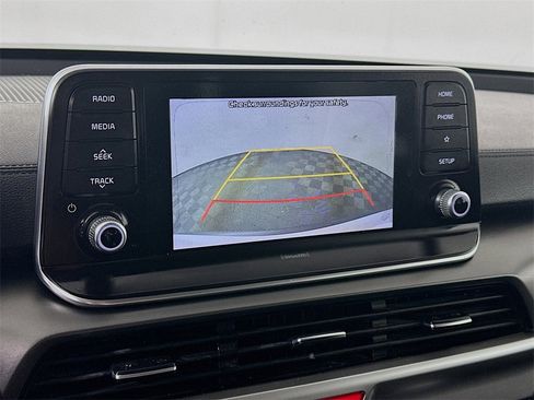 Used 2020 Kia Telluride LX image 19