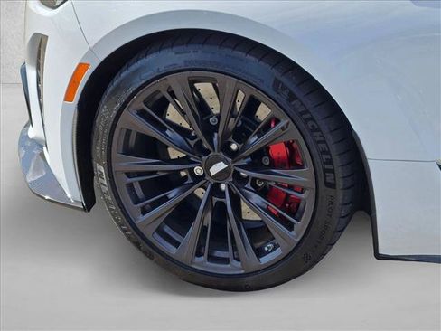 Used 2024 Cadillac CT5 V Blackwing w/ Carbon Fiber Package 2 RWD image 10