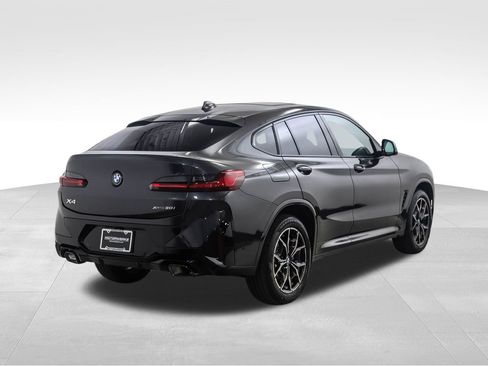 Certified 2025 BMW X4 xDrive30i w/ Premium Package image 5