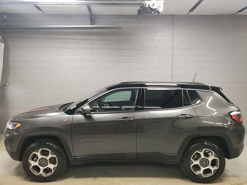 Used 2022 Jeep Compass Trailhawk w/ Trailhawk Convenience Group image 16