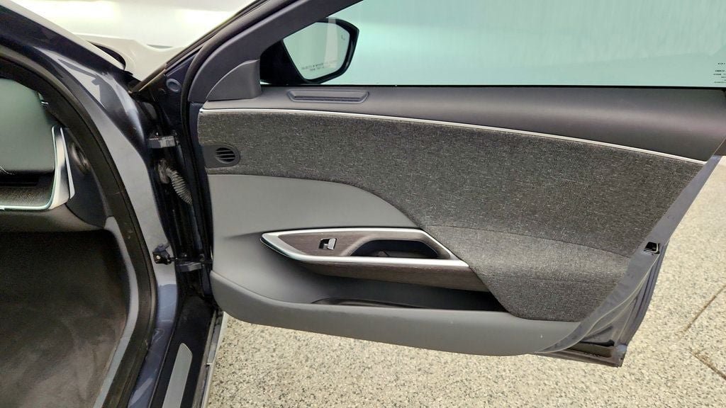 Used 2023 Lucid Air Pure AWD/4WD image 28