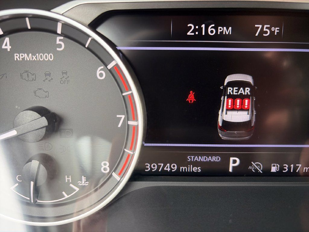 Used 2025 Nissan Rogue SV FWD image 17