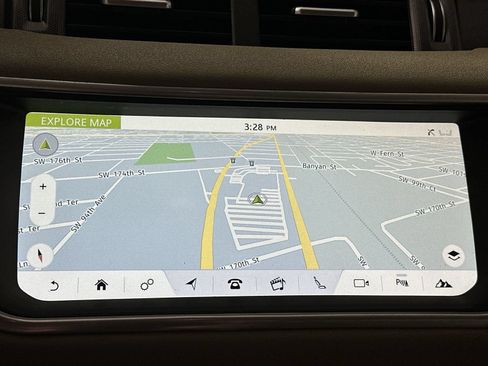 Used 2019 Land Rover Range Rover Evoque SE AWD/4WD image 18