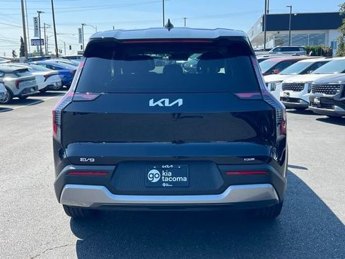 Used 2026 Kia EV9 Light RWD image 10