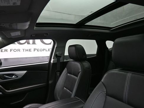 Used 2023 Chevrolet Blazer LT image 11