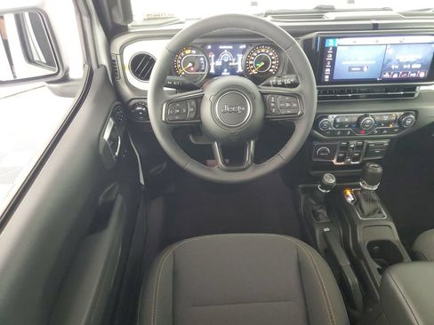 Used 2026 Jeep Wrangler Unlimited Sport AWD/4WD image 14