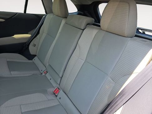 Used 2025 Subaru Outback Premium AWD/4WD image 13