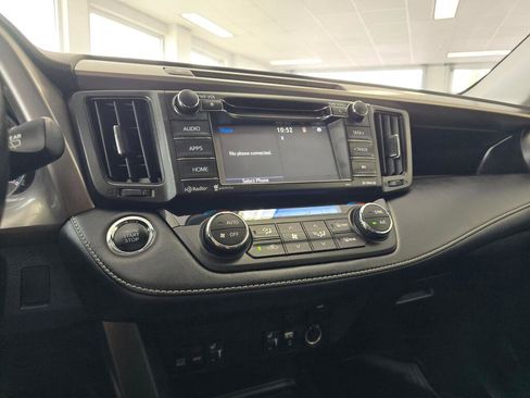 Certified 2018 Toyota RAV4 XLE AWD/4WD image 29