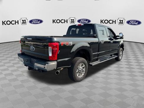 Used 2018 Ford F250 XLT w/ XLT Premium Package AWD/4WD image 8