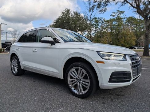 Used 2018 Audi Q5 2.0T Premium Plus w/ Premium Plus Package image 12