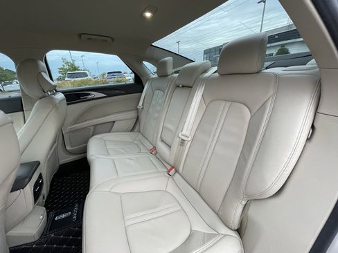 Used 2019 Lincoln MKZ Reserve image 24