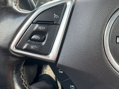 Used 2020 Chevrolet Camaro LT RWD image 12
