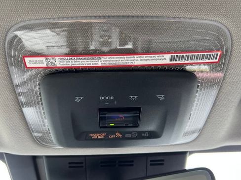 New 2026 Toyota Prius Plug-In Hybrid FWD image 31