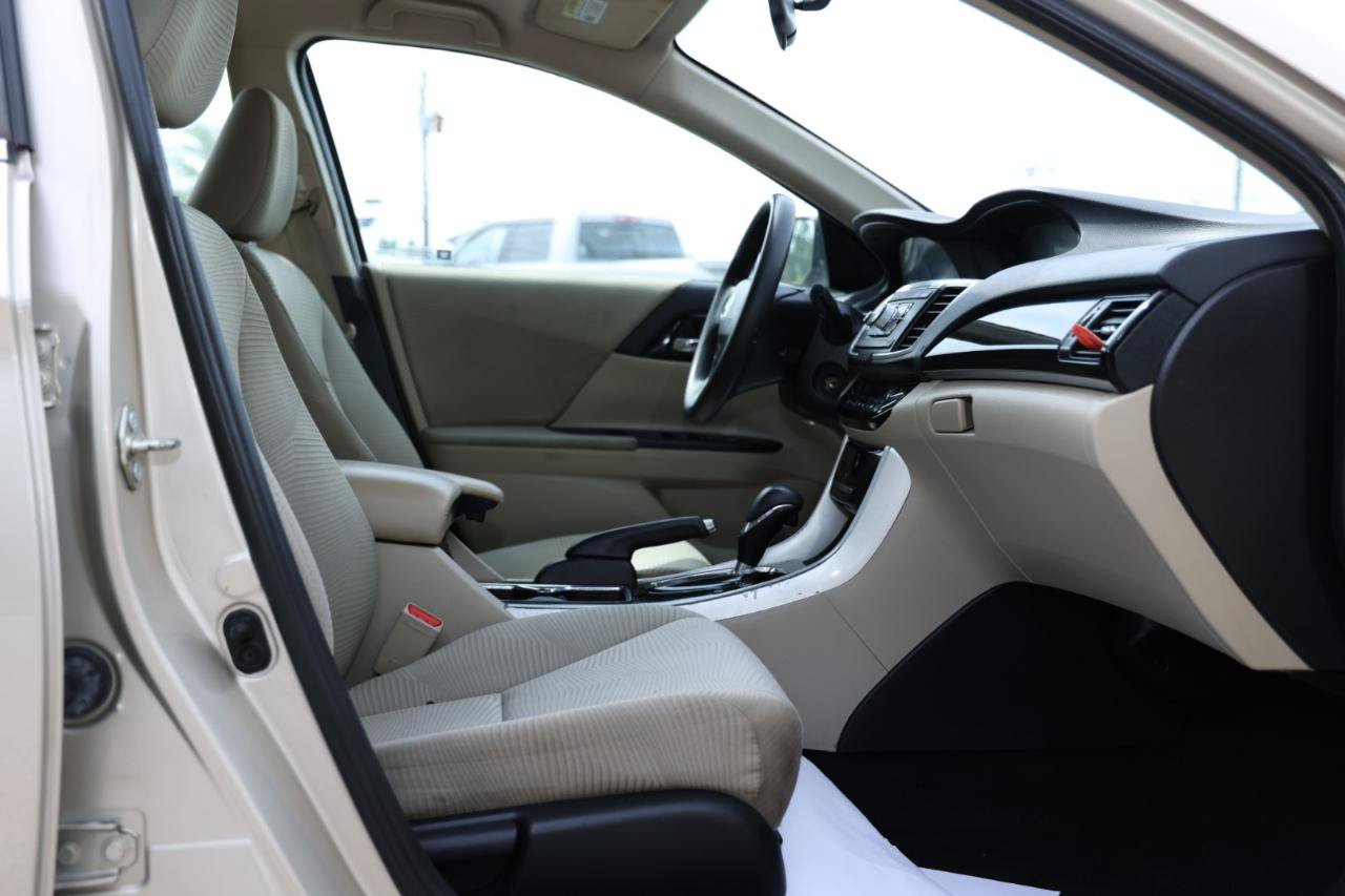 Used 2017 Honda Accord LX image 20