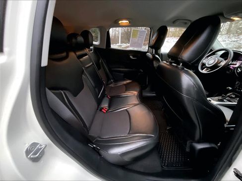 Used 2019 Jeep Compass Latitude w/ Cold Weather Group image 30