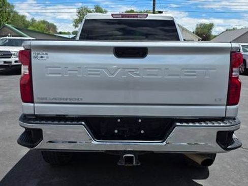 Used 2021 Chevrolet Silverado 3500 LT w/ Convenience Package AWD/4WD image 5