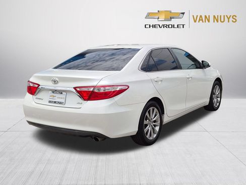 Used 2017 Toyota Camry XLE w/ Convenience Package FWD image 5