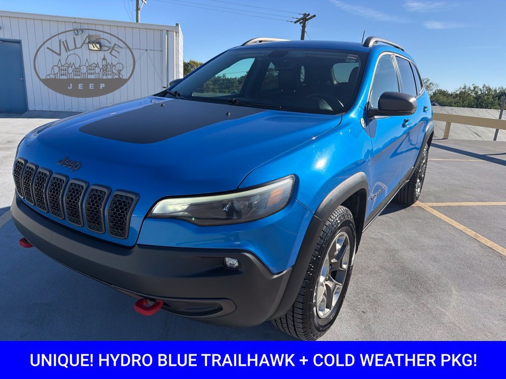 Used 2019 Jeep Cherokee Trailhawk w/ Cold Weather Group AWD/4WD image 2