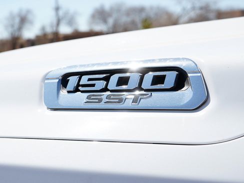 Used 2025 RAM 1500 Big Horn image 3