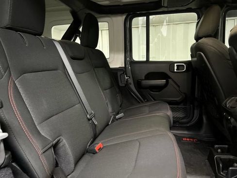 Used 2020 Jeep Wrangler Unlimited Rubicon w/ LED Lighting Group AWD/4WD image 26