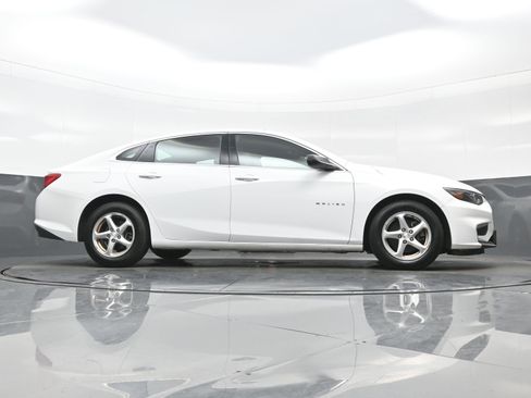 Used 2016 Chevrolet Malibu LS FWD image 29