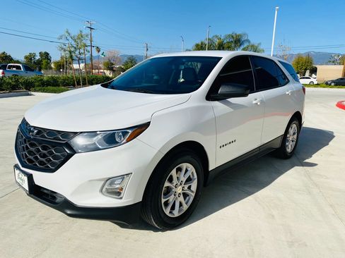 Used 2018 Chevrolet Equinox LS w/ LPO, Blackout Package image 2
