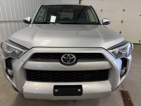Used 2019 Toyota 4Runner SR5 Premium AWD/4WD image 3