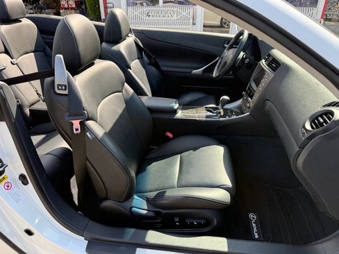 Used 2010 Lexus IS 250C RWD image 30