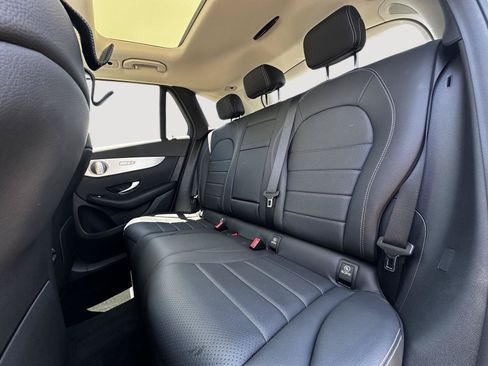 Used 2019 Mercedes-Benz GLC 300 4MATIC image 29