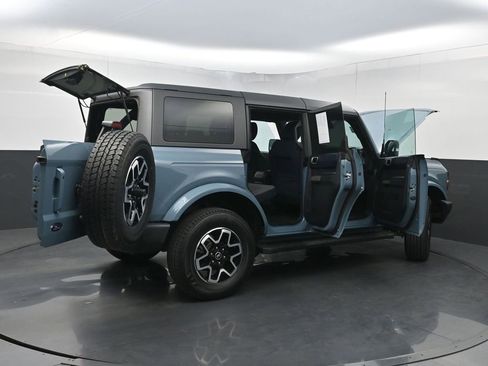 Used 2022 Ford Bronco Outer Banks image 41