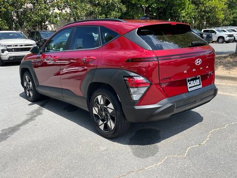 Used 2025 Hyundai Kona SEL FWD image 4