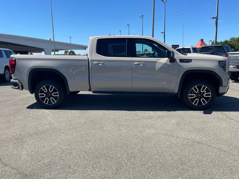 New 2026 GMC Sierra 1500 AT4 w/ AT4 Premium Package AWD/4WD image 4