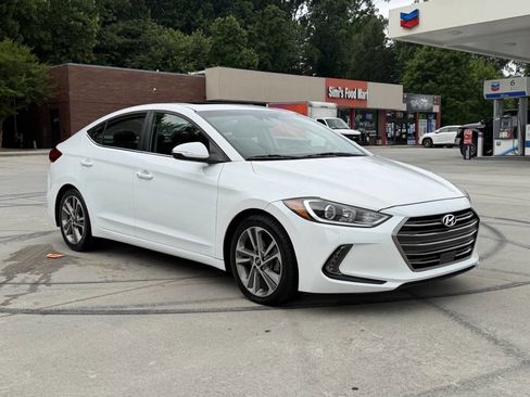 Used 2018 Hyundai Elantra Limited w/ Limited Ultimate Package 02 FWD image 3
