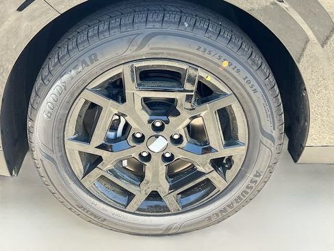 New 2026 Kia Carnival SX w/ SX Dark Edition Package FWD image 34