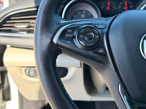 Used 2018 Buick Regal Preferred w/ Sights and Sounds Package FWD image 33