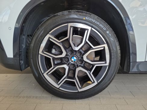 Used 2025 BMW X1 xDrive28i w/ Technology Package AWD/4WD image 12