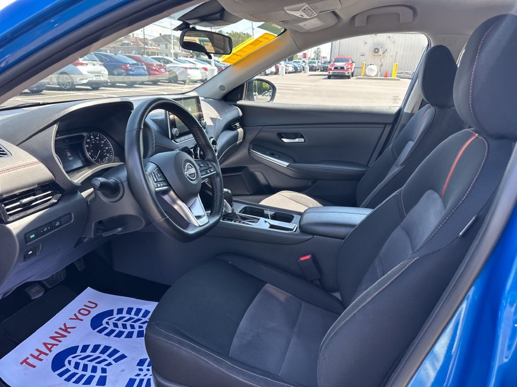 Used 2025 Nissan Sentra SR FWD image 10