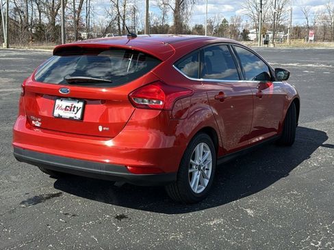 Used 2018 Ford Focus SE image 9