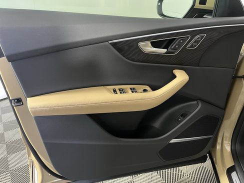 Used 2025 Audi Q8 Premium Plus w/ Premium Plus Package image 18